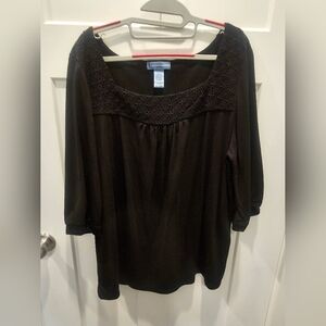 Classic Elements Woman 22W Black Crochet Lace Neckline 3/4 Sleeve Tunic Top Plus